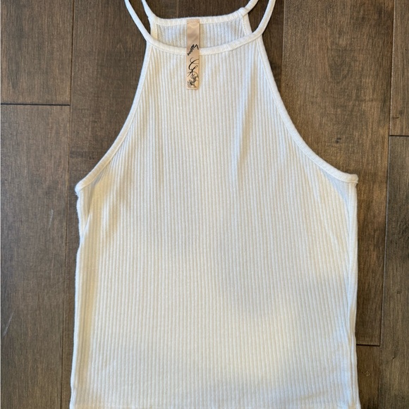 White Ribbed Top - Picture 2 of 6